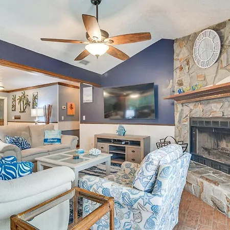 Centrally Located Clearwater Home With Outdoor Pool!
